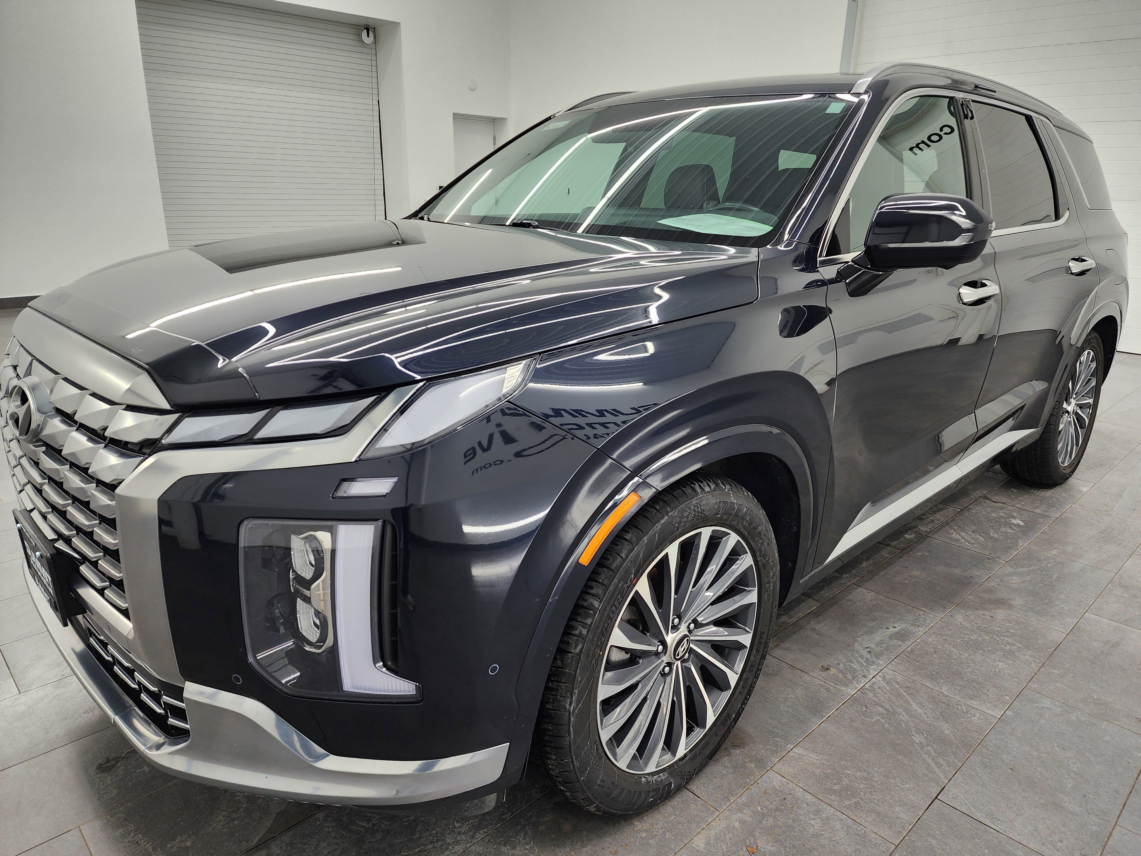 Used 2024 Moonlight Cloud Hyundai Calligraphy: CALLIGRAPHY-AWD-QUADS-THIRD-NAV-PANO-ADAPTIVE CRUISE-1 OWNER image 7