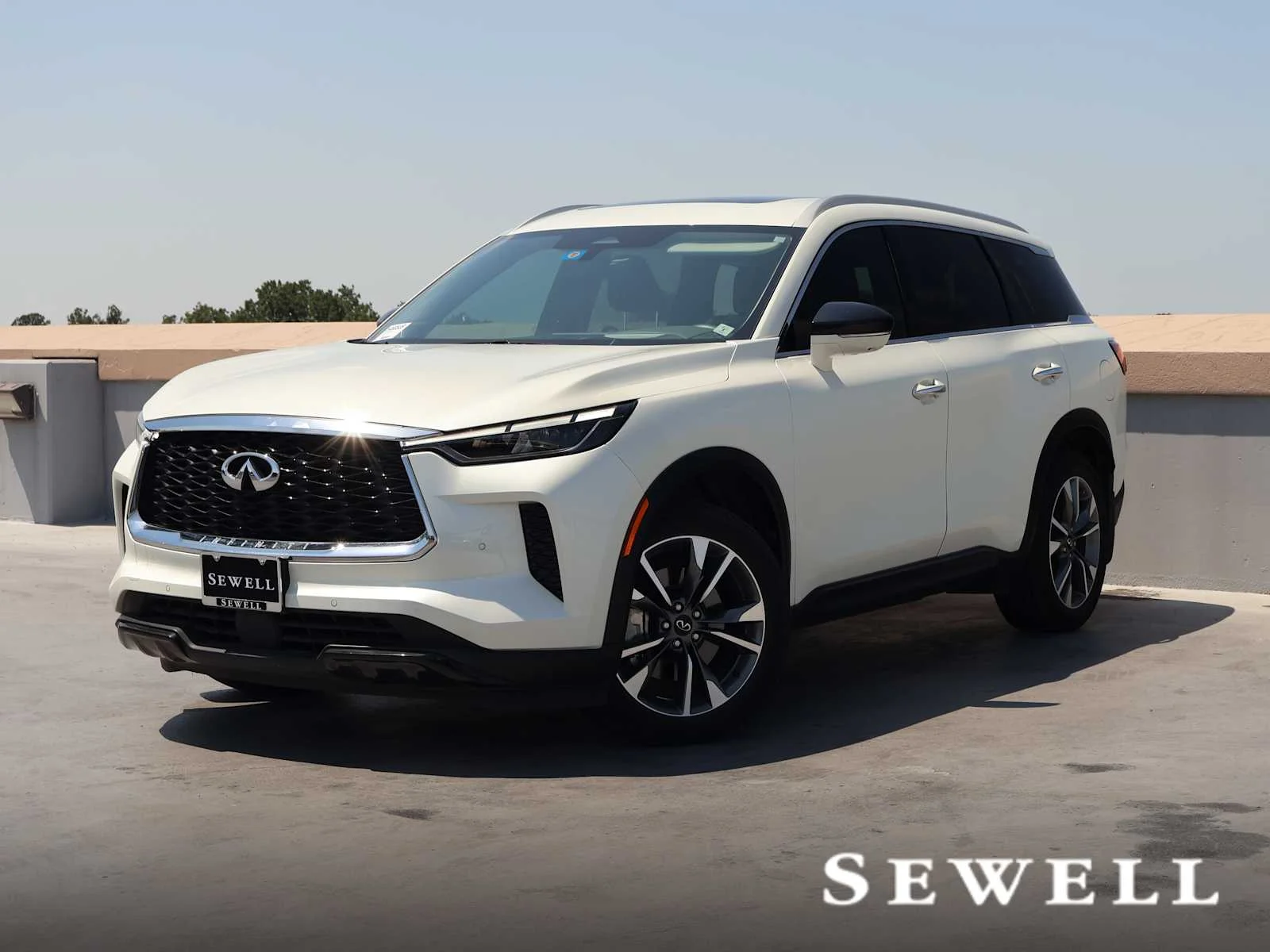 2023 INFINITI QX60 LUXE