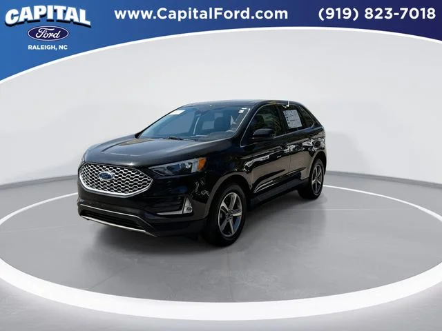 Used 2024 Black Ford SEL image 4