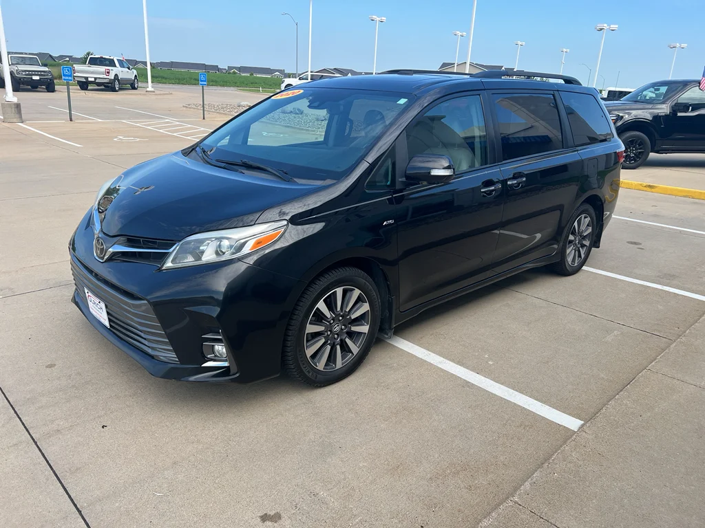 Used 2020 Midnight Black Metallic Toyota Limited Premium image 4