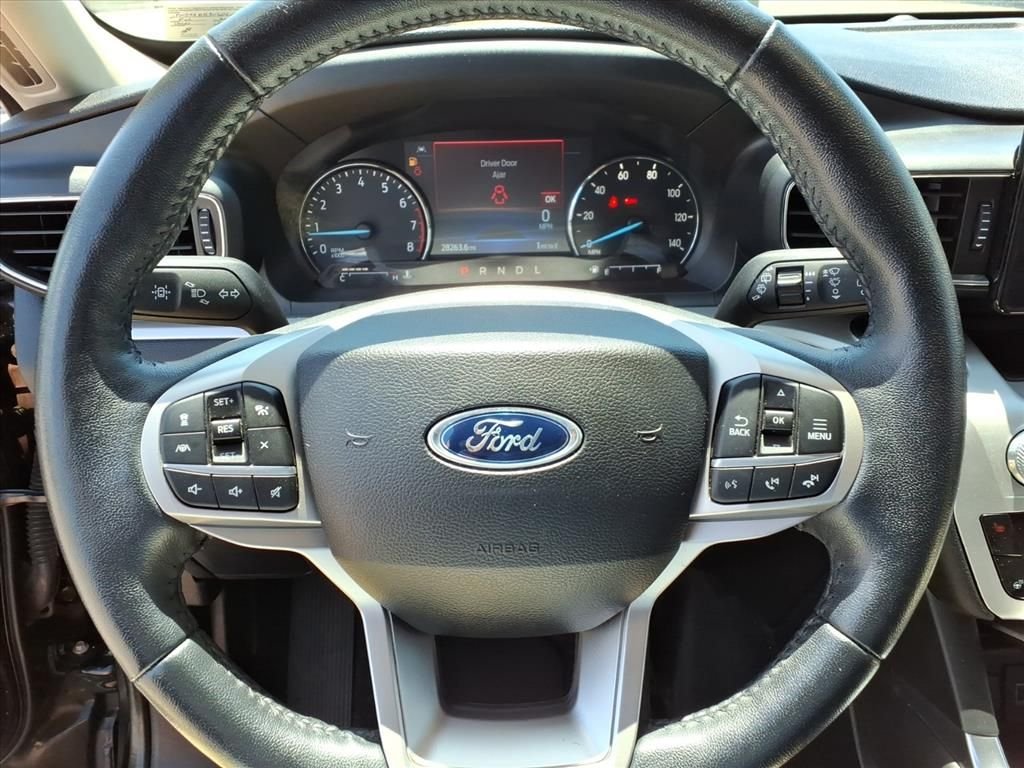Used 2022 Black Ford XLT image 21