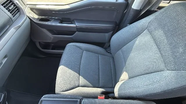 2025 Ford F-150 XLT - Photo 12