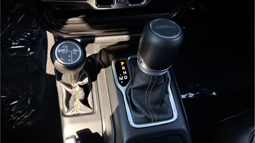 Used 2022 Gray Jeep Overland image 22