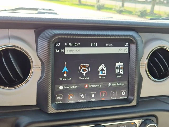 Used 2022 Silver Jeep Unlimited Sahara High Altitude image 21