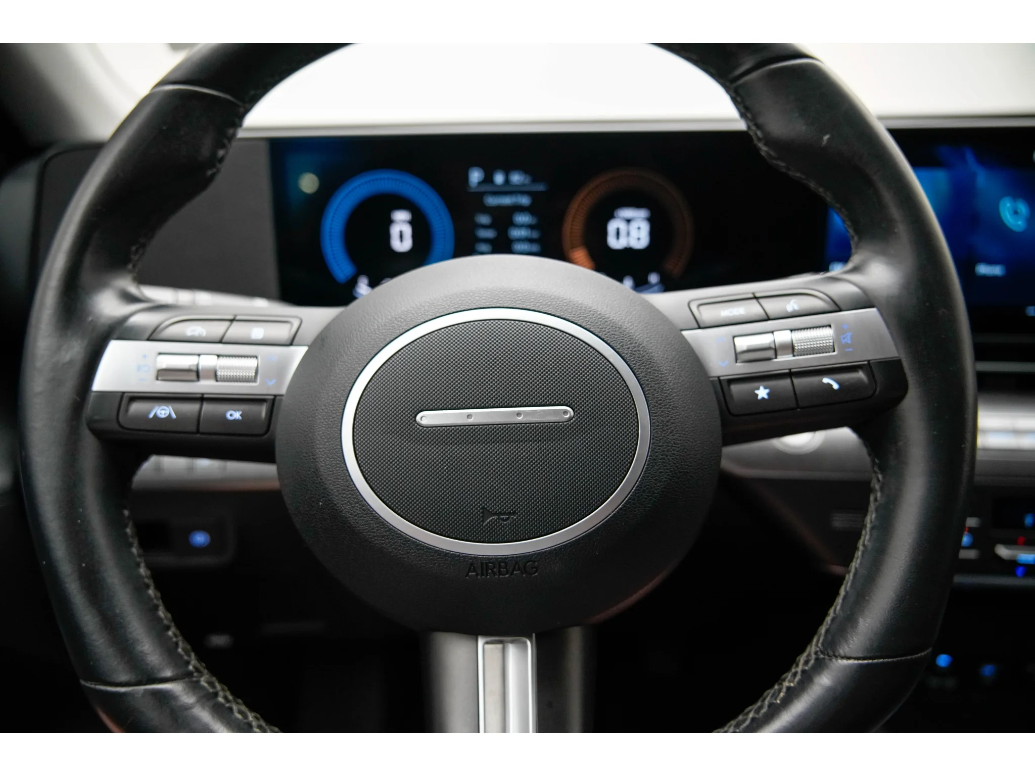 Used 2025 Cyber Gray Metallic Hyundai SEL image 23