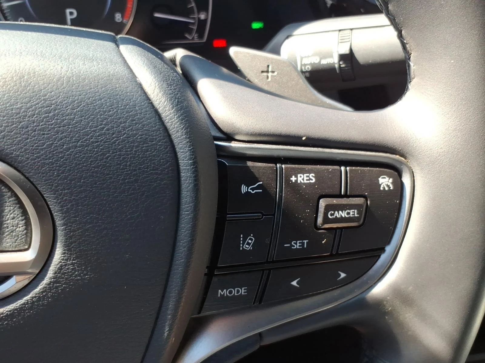 Used 2023 Eminent White Pearl Lexus ES 350 image 16