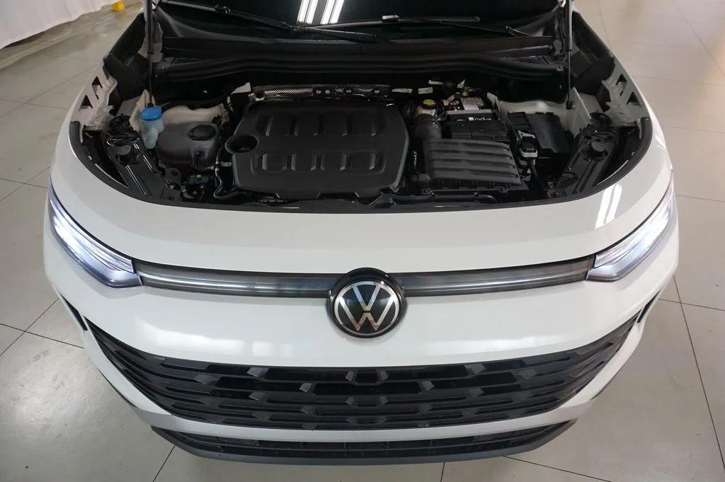New 2026 Pure White Volkswagen 2.0T S image 27
