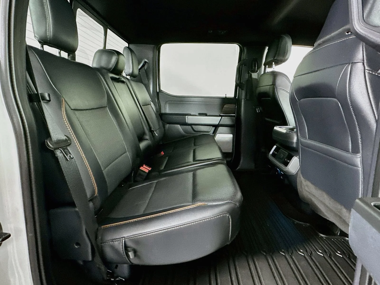 Used 2024 White Ford LARIAT image 29