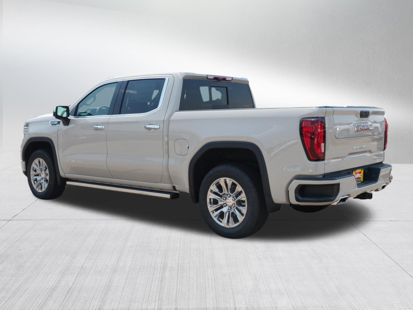 2026 GMC Sierra 1500 Denali - Photo 2