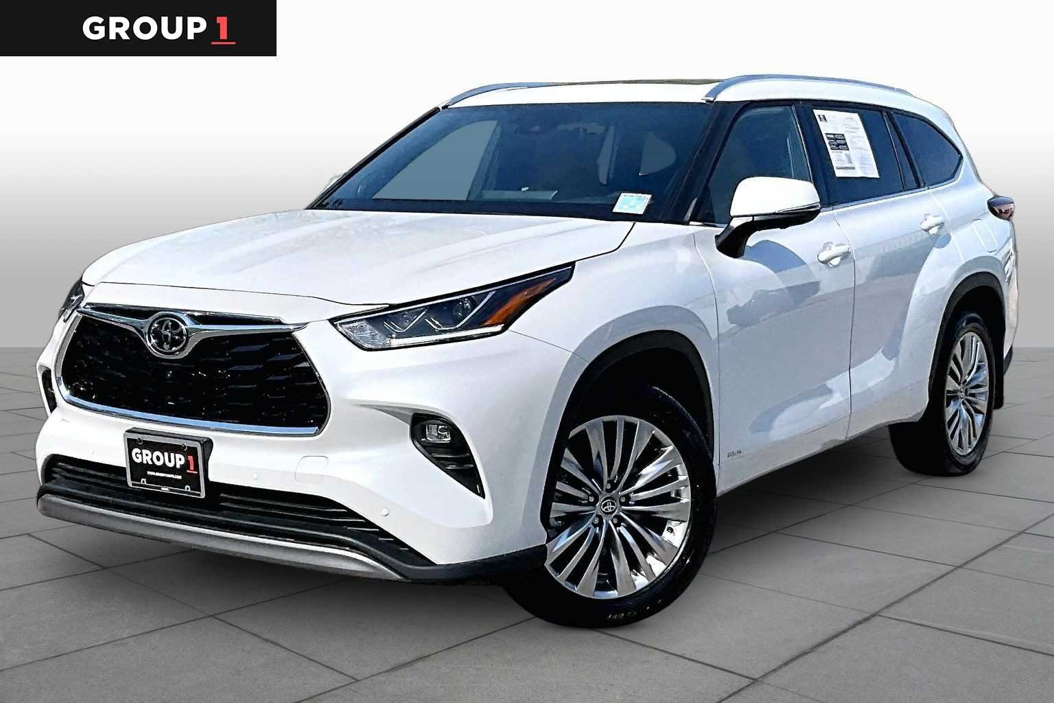 2026 Toyota Highlander Hybrid Platinum