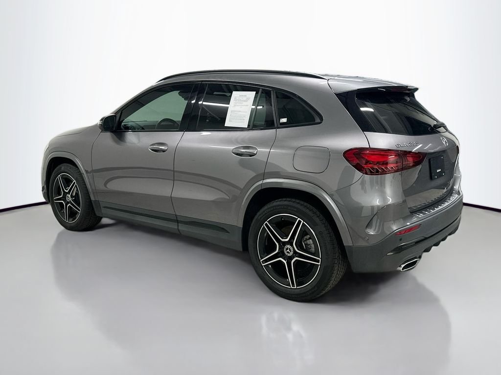 Used 2025 Gray Mercedes-Benz GLA 250 image 3
