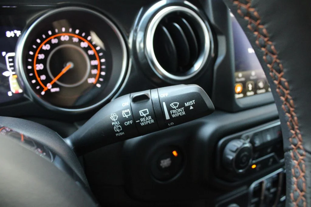 Used 2023  Jeep Rubicon 392 image 13