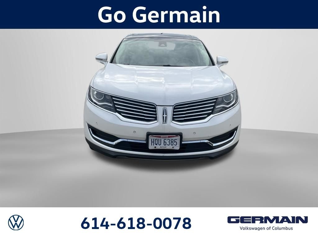 Used 2018 White Lincoln Reserve image 13