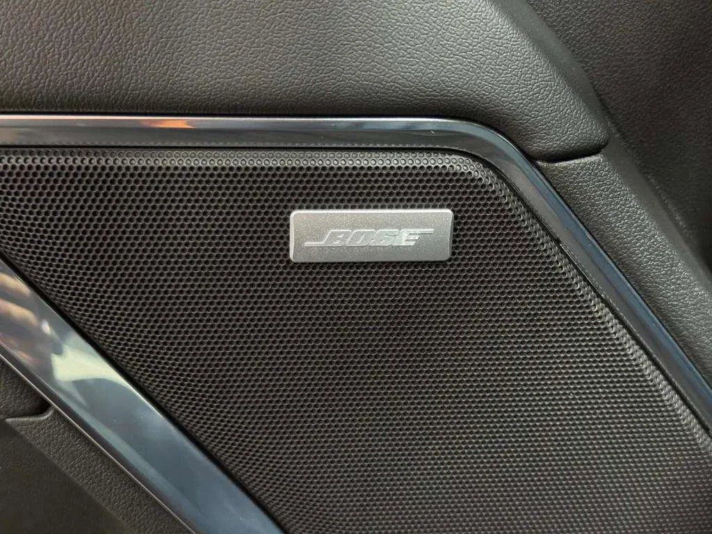 Used 2024 Onyx Black GMC Elevation image 19