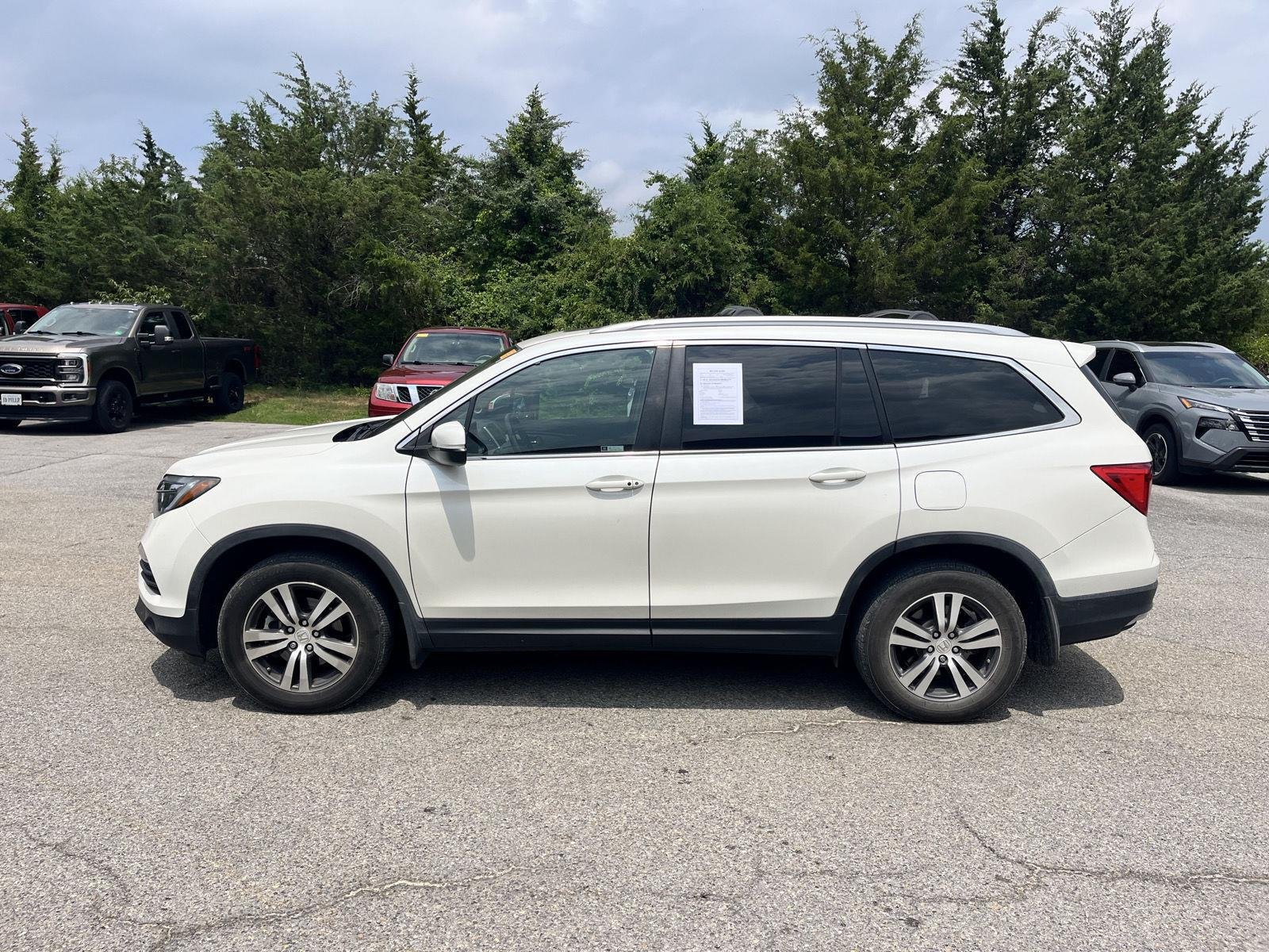 Used 2018 White Diamond Pearl Honda EX-L image 4