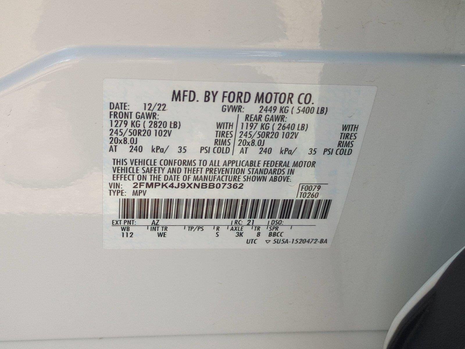 Used 2022 Star White Metallic Tri-Coat Ford ST-Line image 41
