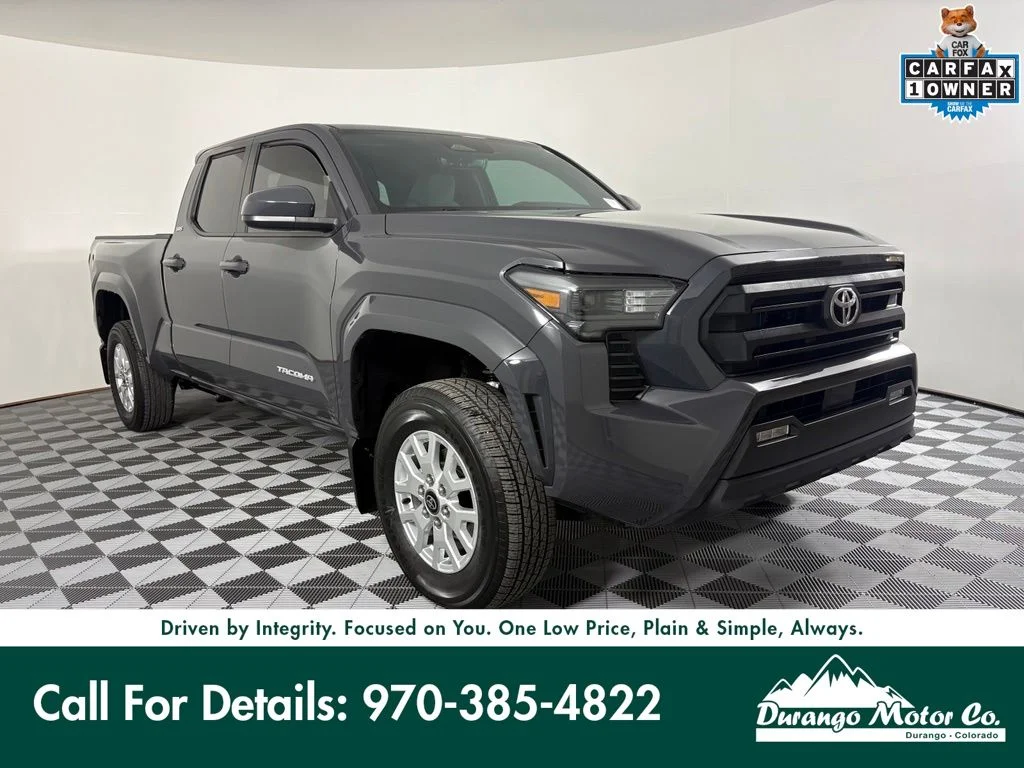 Used 2025  Toyota SR5 image 5
