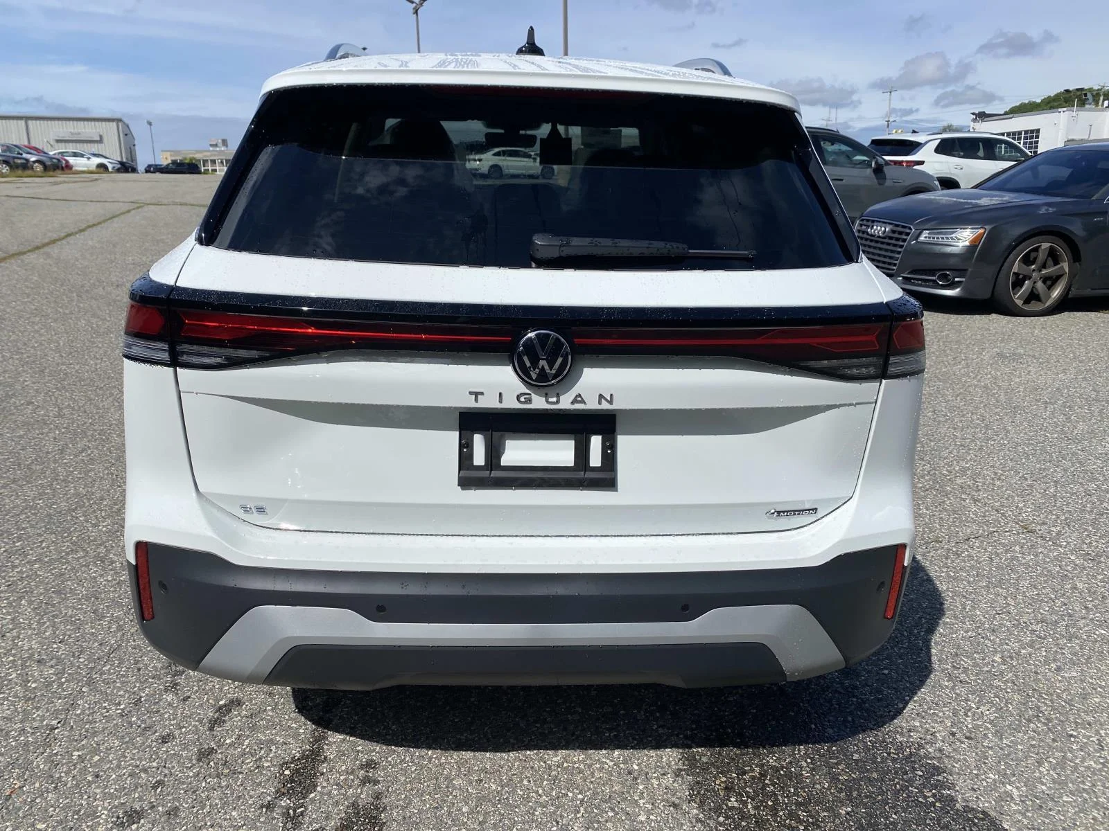 New 2026 Pure White Volkswagen SE 4MOTION image 4