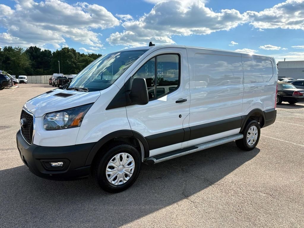 Used 2025 White Ford  image 6