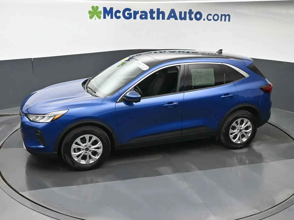 Used 2023 Blue Ford Active image 24