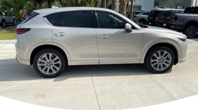 2024 Mazda CX-5 S Premium package Auto AWD's photo