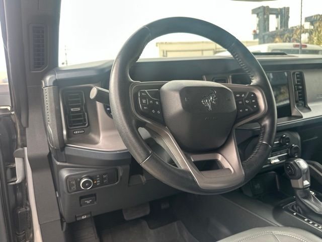 Used 2023 Silver Ford Outer Banks image 16