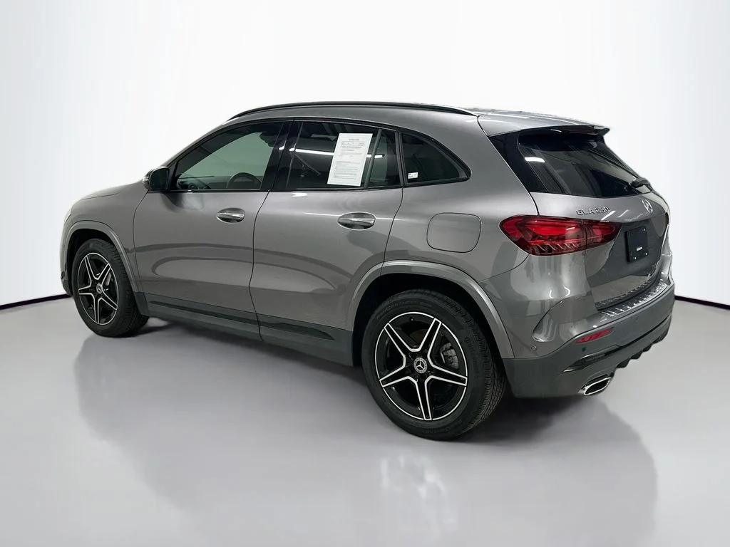 Certified Used 2025 Mountain Gray Metallic Mercedes-Benz GLA 250 image 3