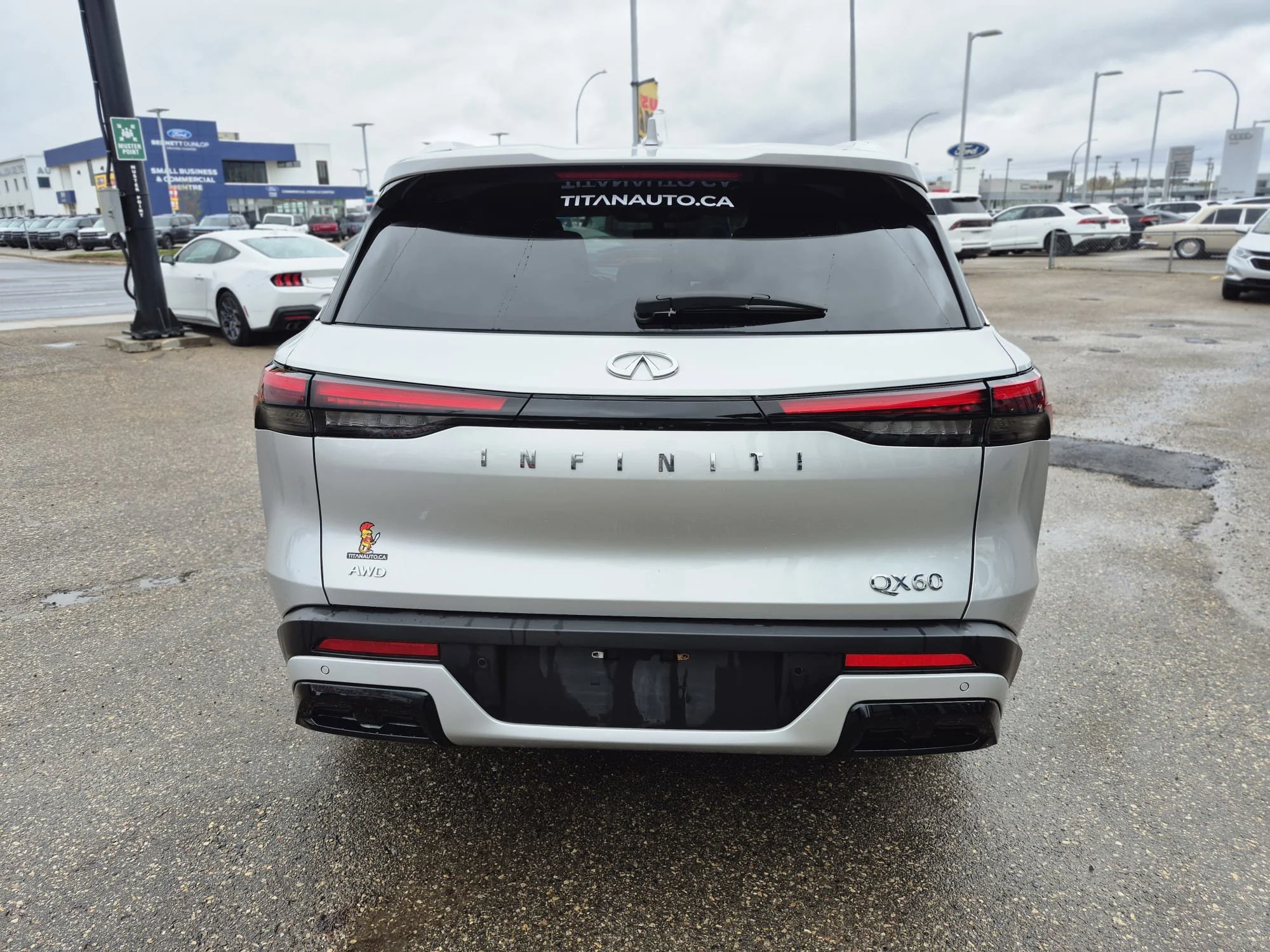 Certified Used 2023 Liquid Platinum Metallic INFINITI Luxe AWD*7 Pass | Adapt Cruise | Remote Start | Nav | 360 Cam | Htd Leather | Pano Roof | Htd Wheel image 15