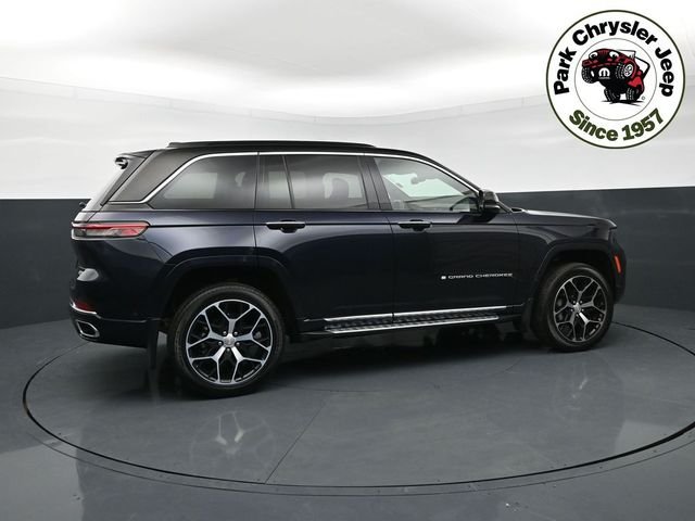 Used 2024 Black Jeep Summit Reserve image 6