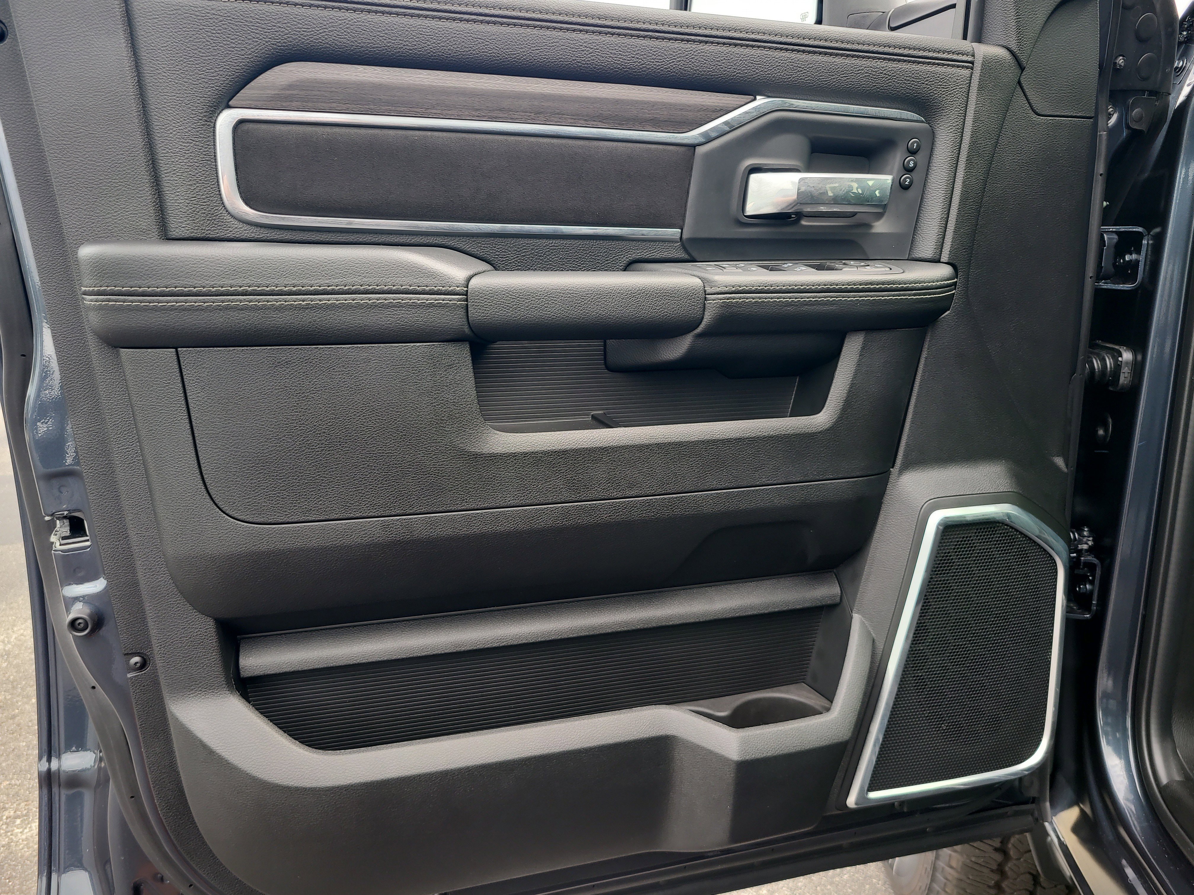 New 2026 Forged Blue Metallic Exterior Paint RAM Laramie image 12