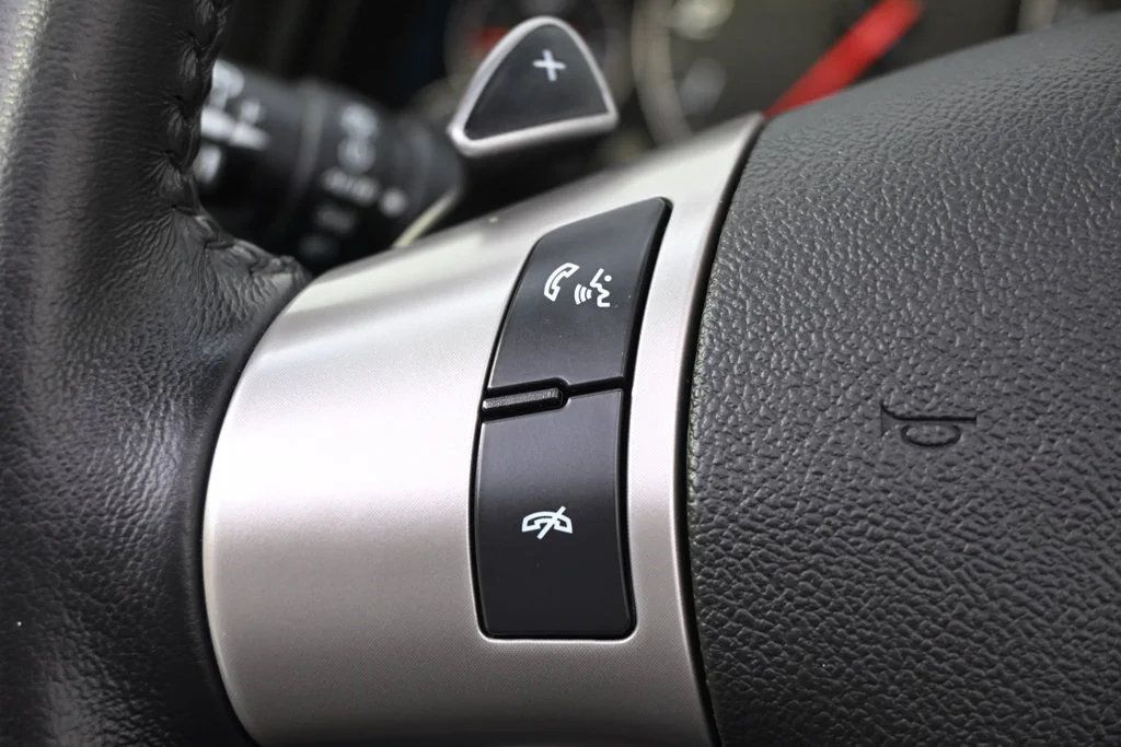 Used 2011 ARCTIC WHITE Chevrolet Z16 Grand Sport w/3LT image 41