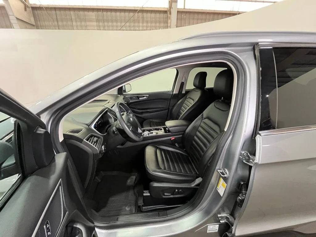 Used 2020 Silver Ford SEL image 17