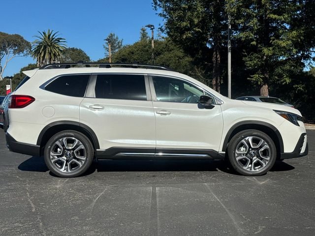 New 2026 CRYSTAL WHITE PEARL Subaru Limited 7-Passenger image 3