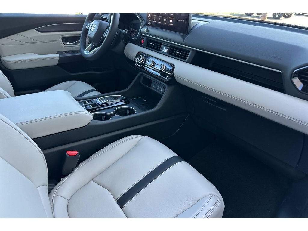 New 2026 Platinum White Pearl Honda Touring image 20
