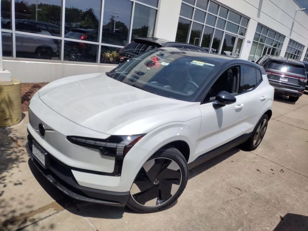 Used 2025 Volvo EX30 Plus with VIN YV4EK3ZK3SS150856 for sale in Oak Park, IL