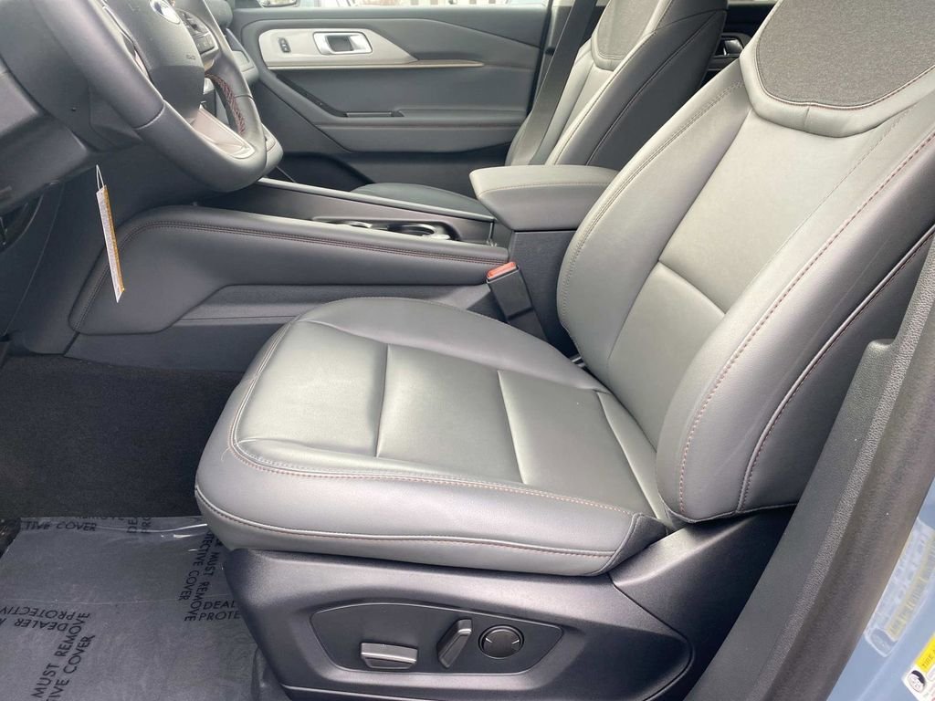 2026 Ford Explorer - Photo 12