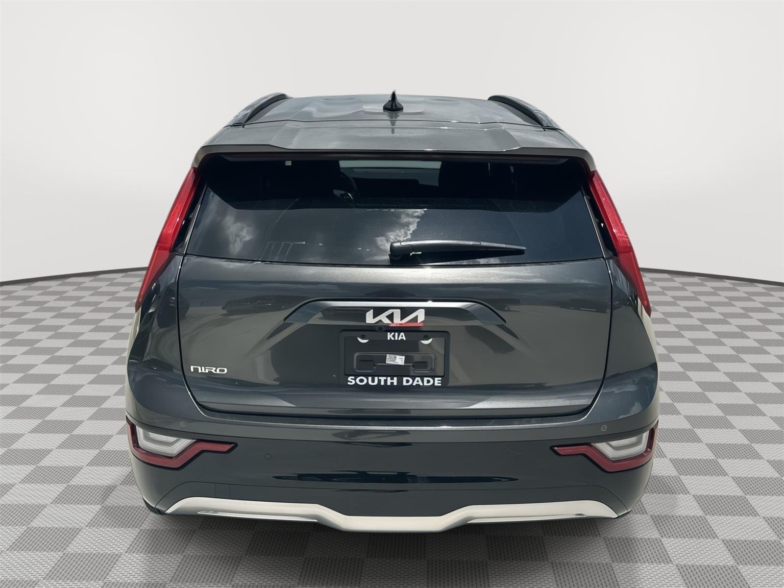 New 2026 Interstellar Gray Kia Wave image 5