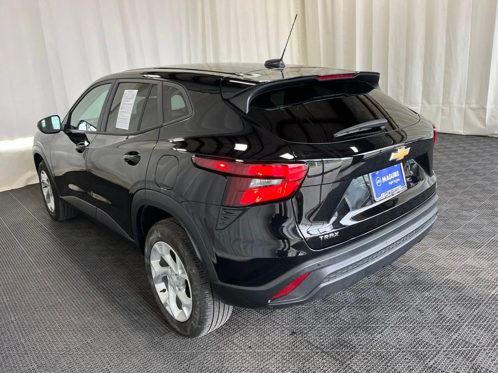 Used 2024 Black Chevrolet LS image 25