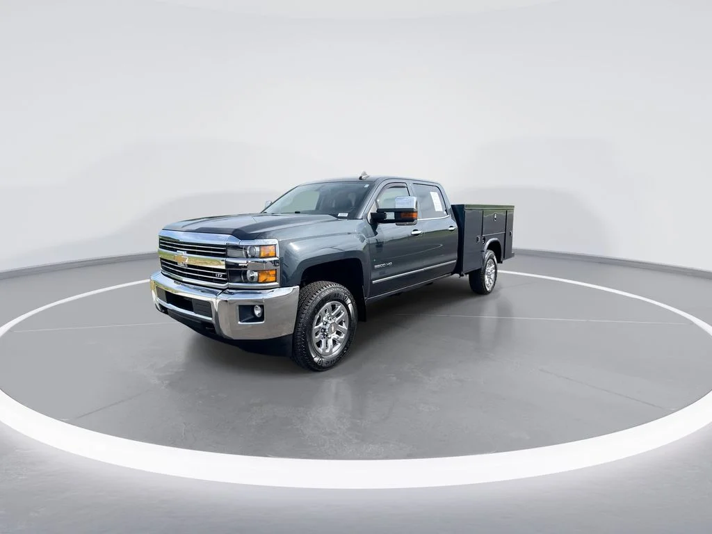 Used 2017 Gray Chevrolet LTZ image 4