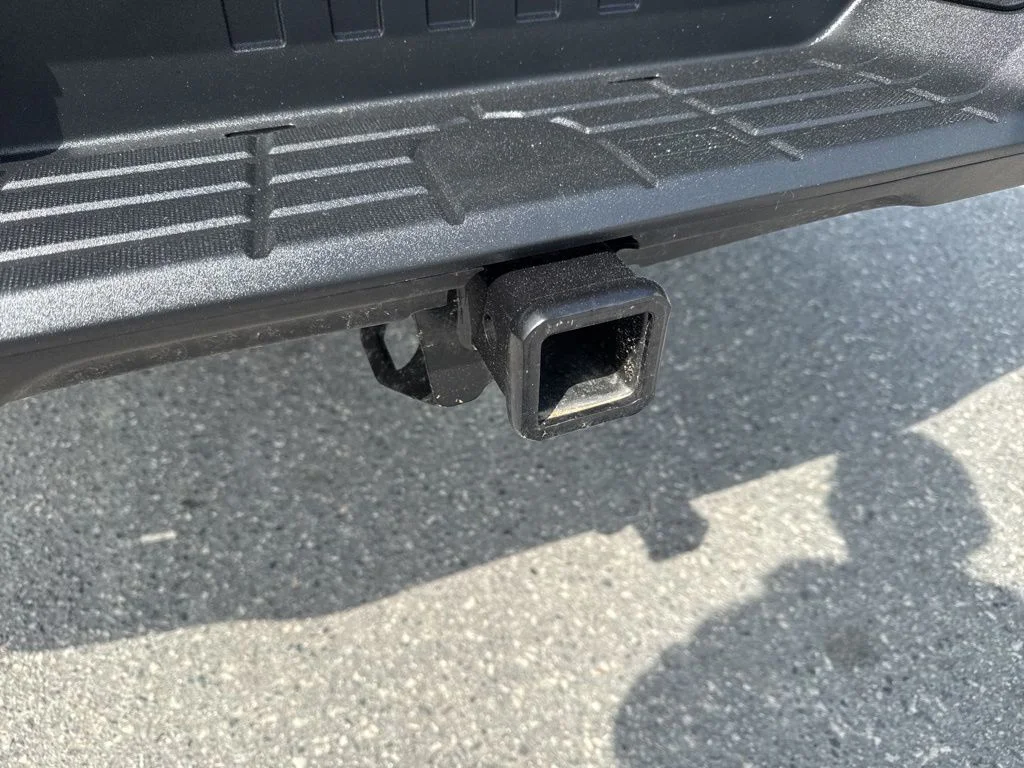 Used 2025 Gray Ford XLT image 29