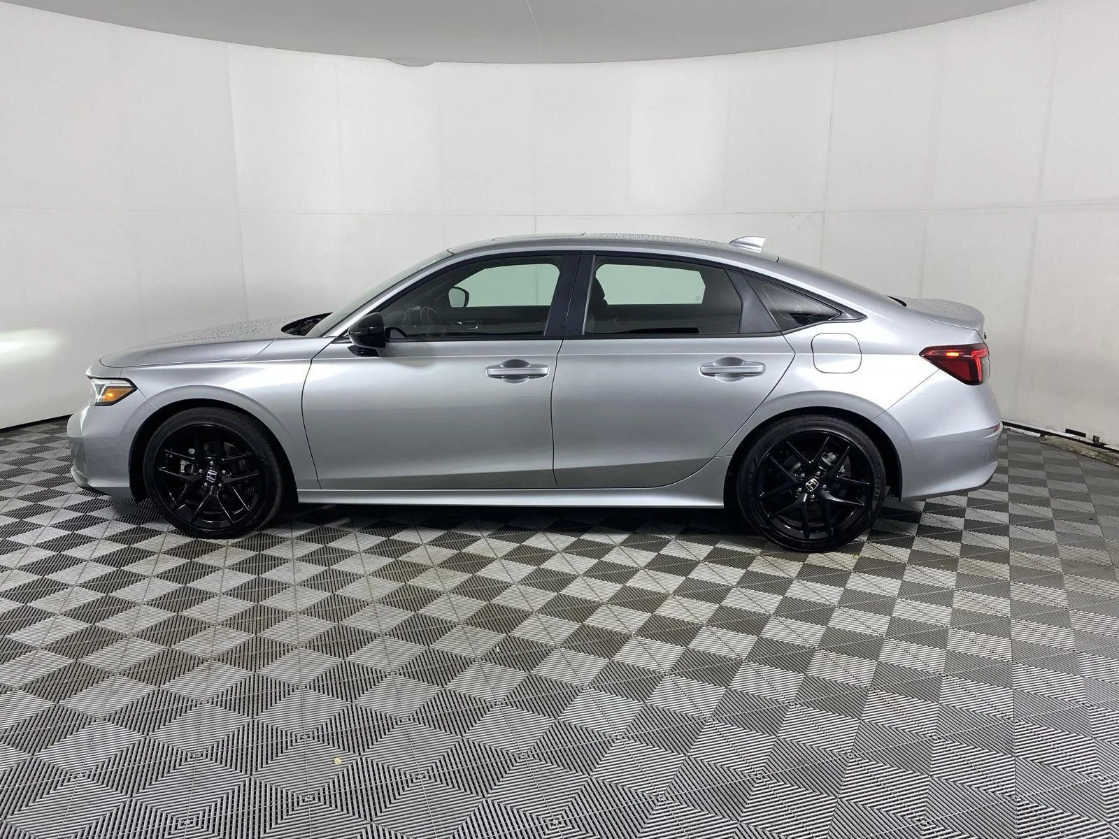 Used 2026 Solar Silver Metallic Honda Sport image 4