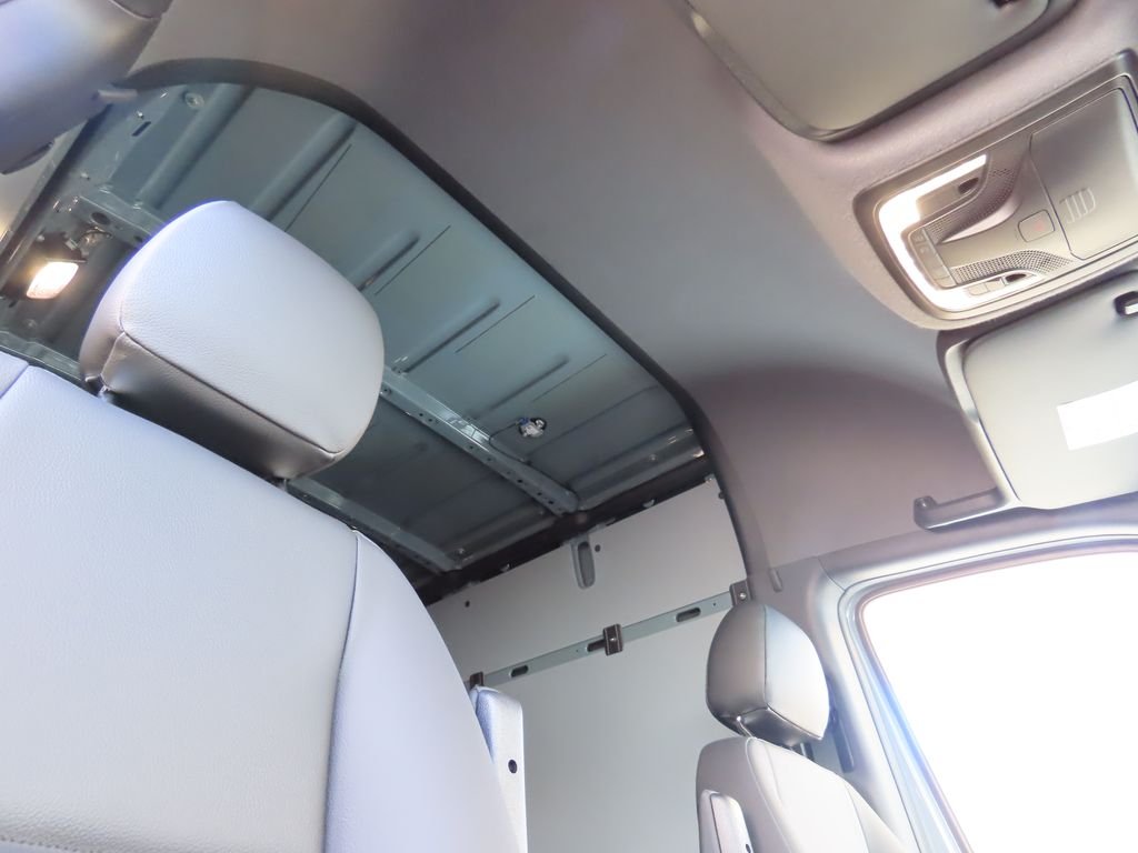 New 2026  Mercedes-Benz Cargo 170 WB image 20