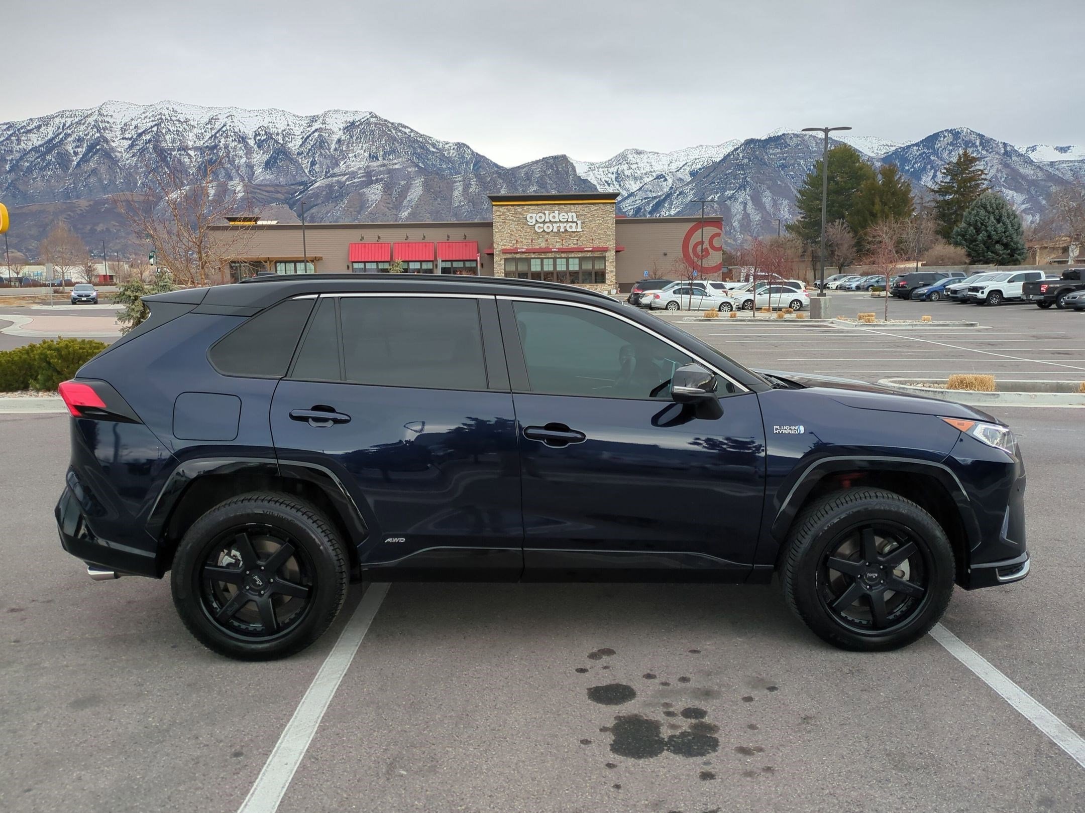 Used 2021 Toyota RAV4 XSE with VIN JTMFB3FV0MD060772 for sale in Orem, UT