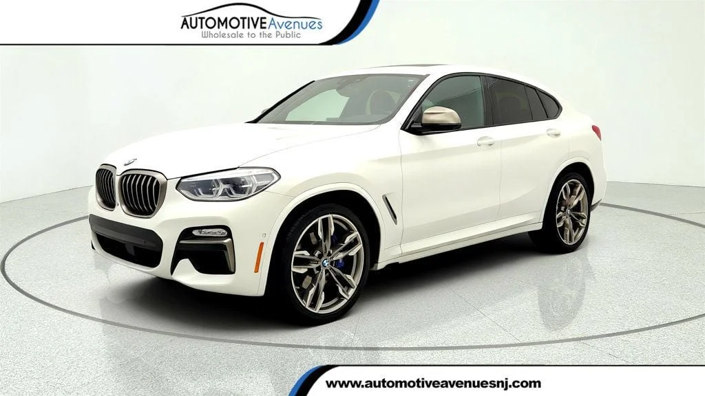2019 BMW X4 M40i's photo