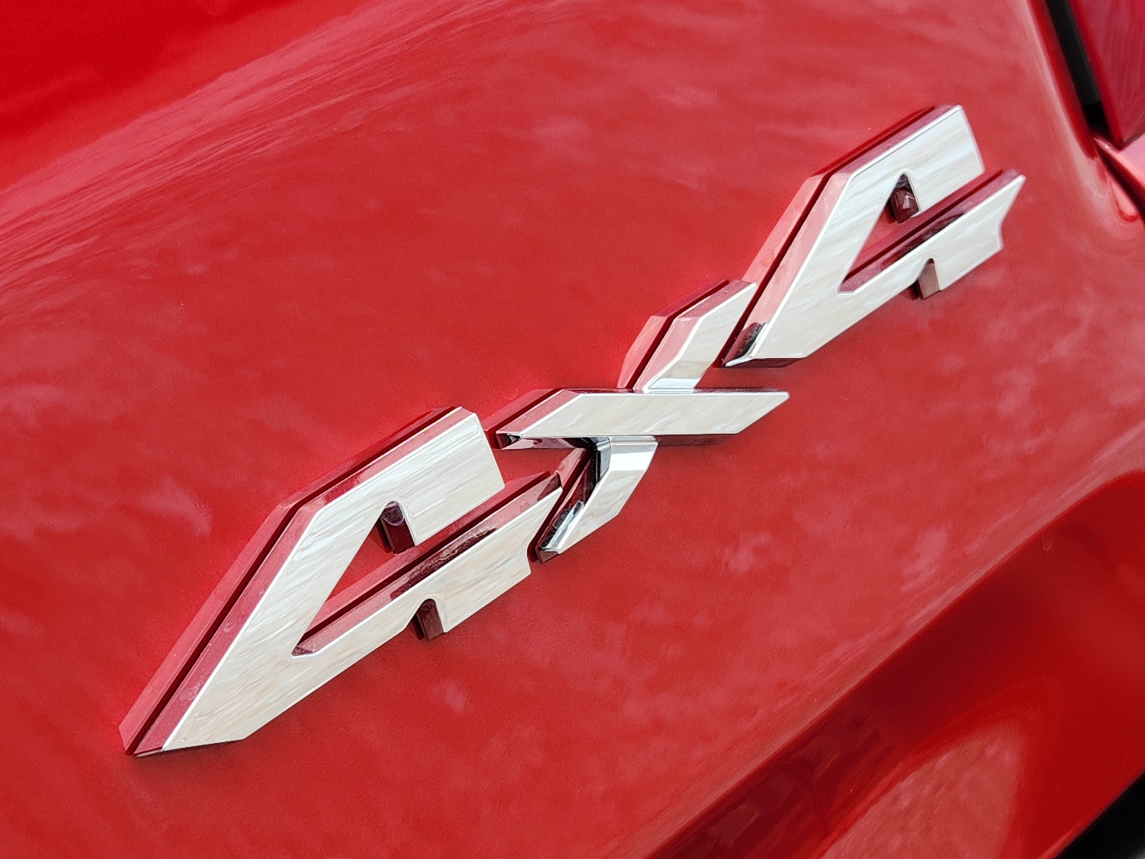 New 2026 Molten Red Pearl-Coat Exterior Paint RAM Laramie image 9