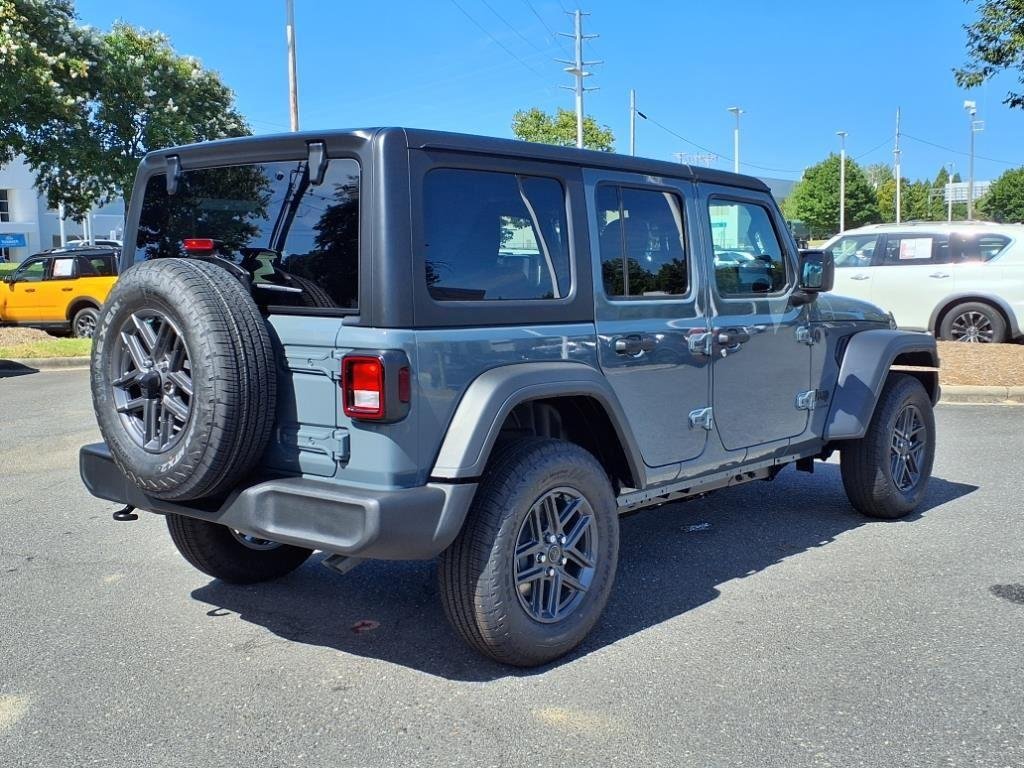 New 2025 Anvil Clear-Coat Exterior Paint Jeep Sport S image 22