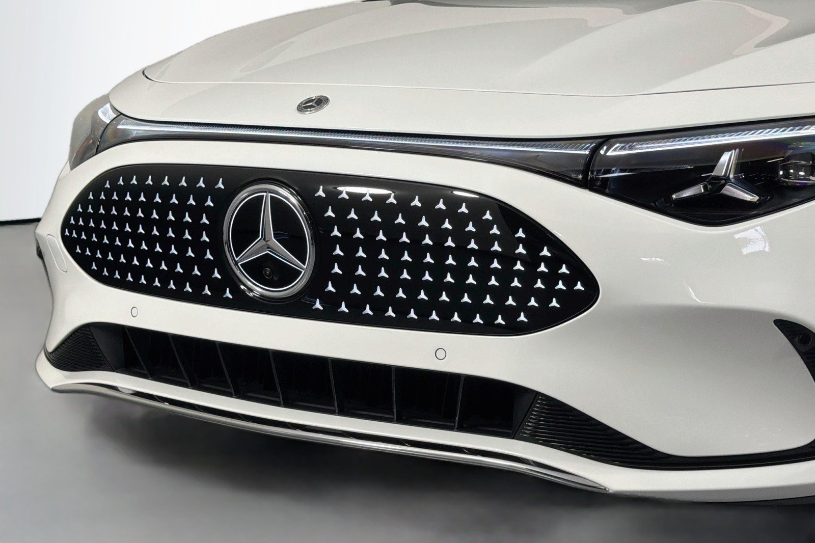 New 2027 Polar White Mercedes-Benz CLA 250+ Electric image 12
