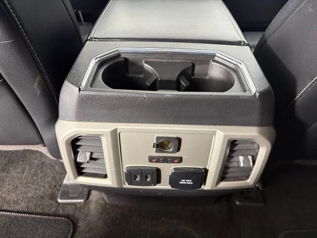 Used 2018 White Platinum Clearcoat Metallic Ford Lariat image 35