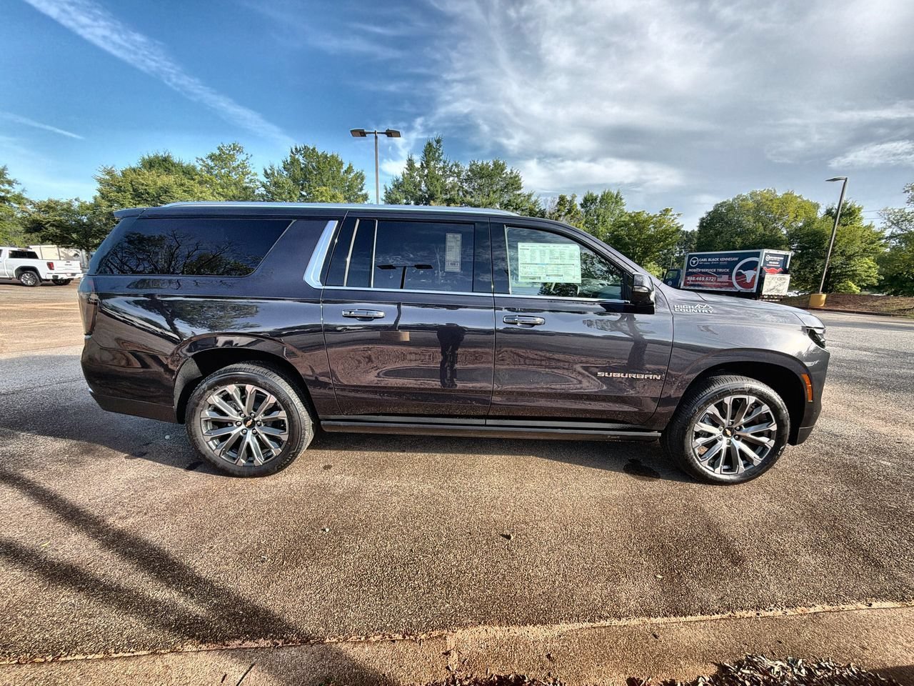 2026 Chevrolet Suburban High Country - Photo 9