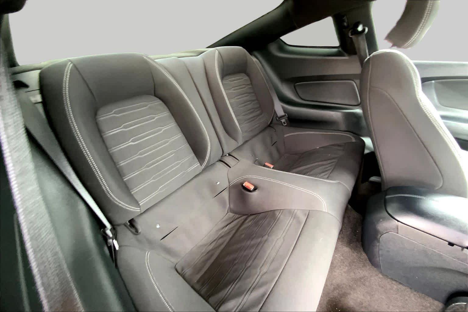 Used 2015 Oxford White Ford EcoBoost image 16